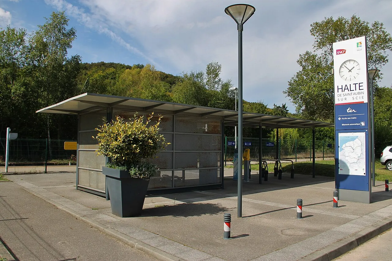 La halte ferroviaire de Saint-Aubin-sur-Scie